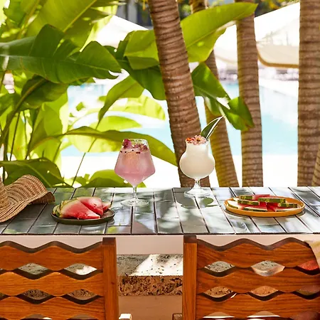 The Island House-3